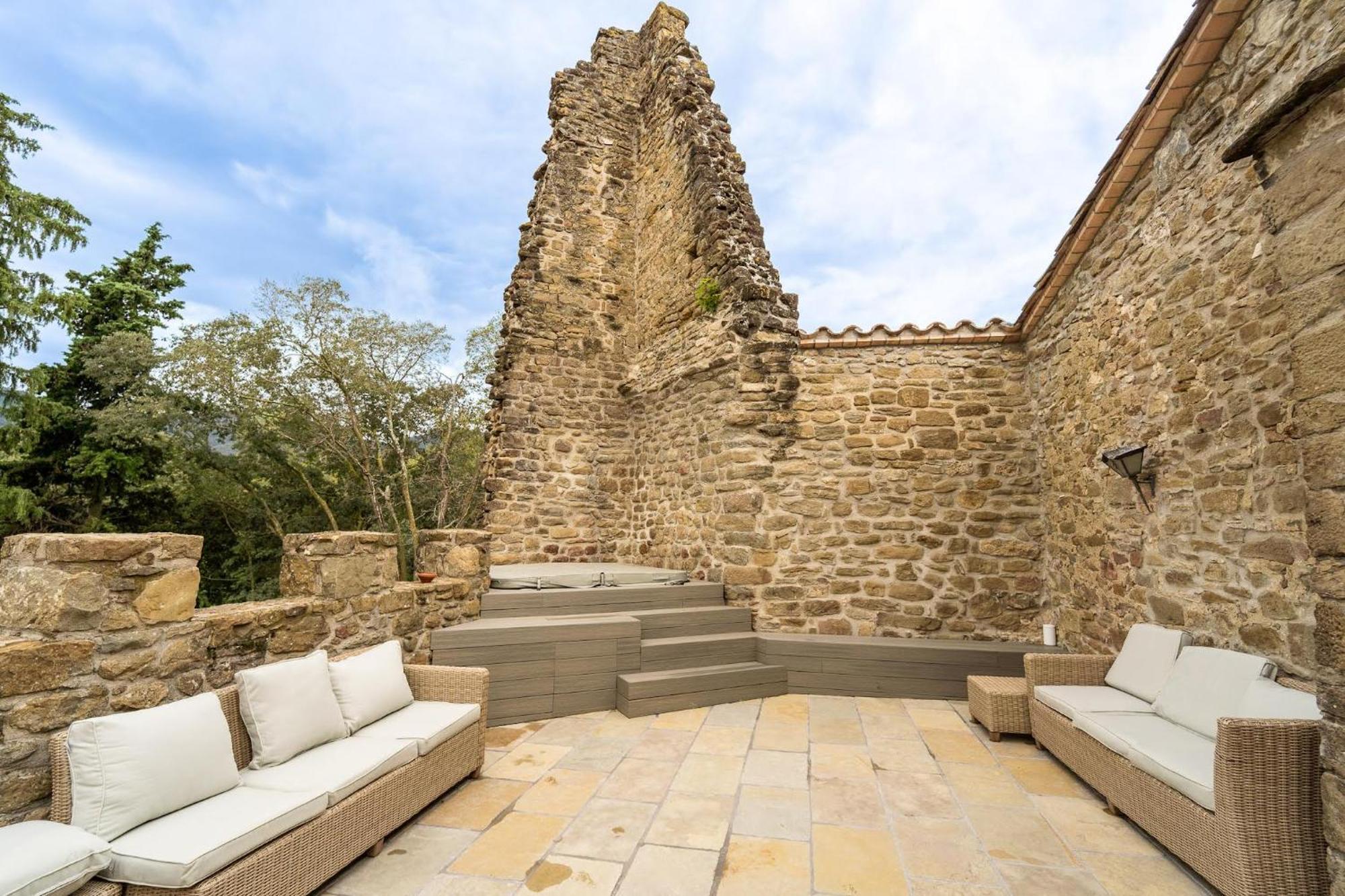 Castell In Girona Villa Sant Miquel de Campmajor Exterior photo